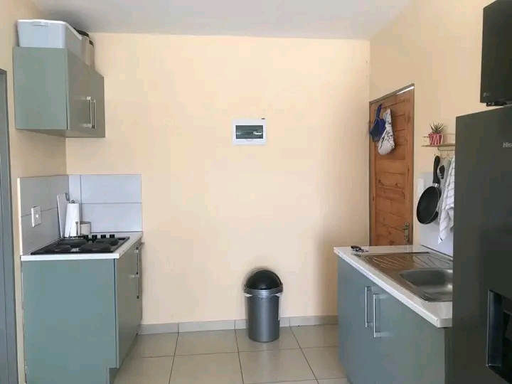 Other room bachelor available to rental with   in Orlando West