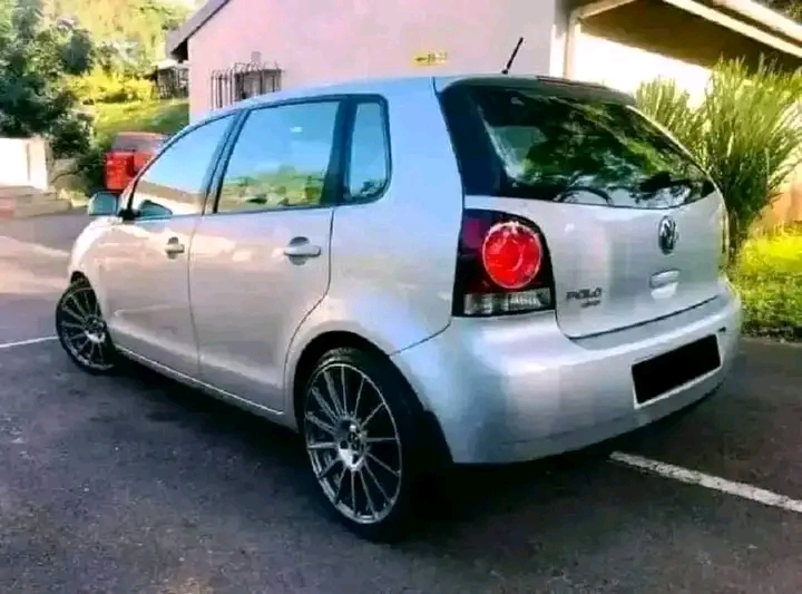 Vw polo vivo for sale price is (r30.000) call  in Delville