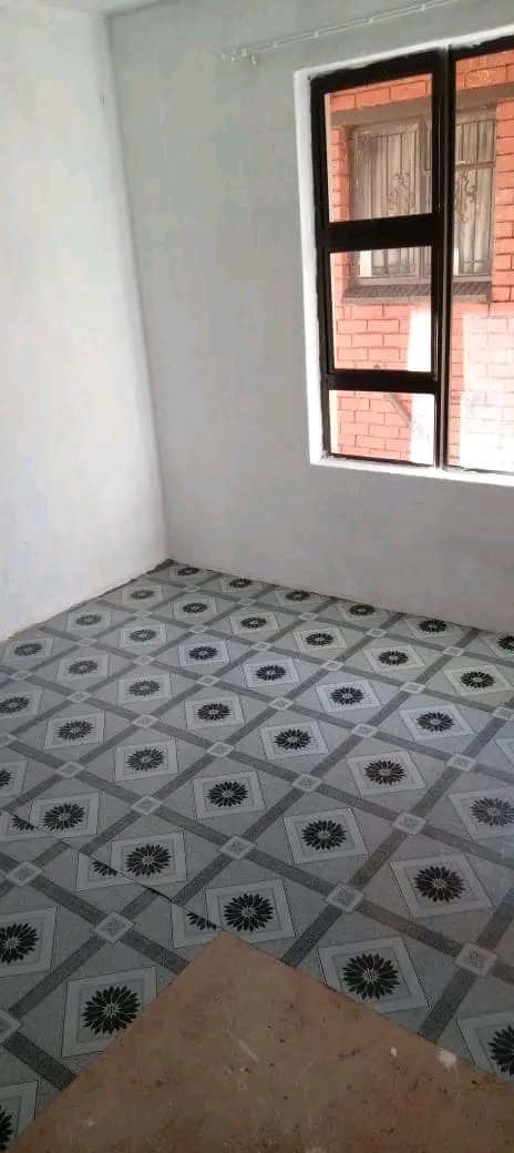 Room available for rental in mailula for r110  in Vosloorus