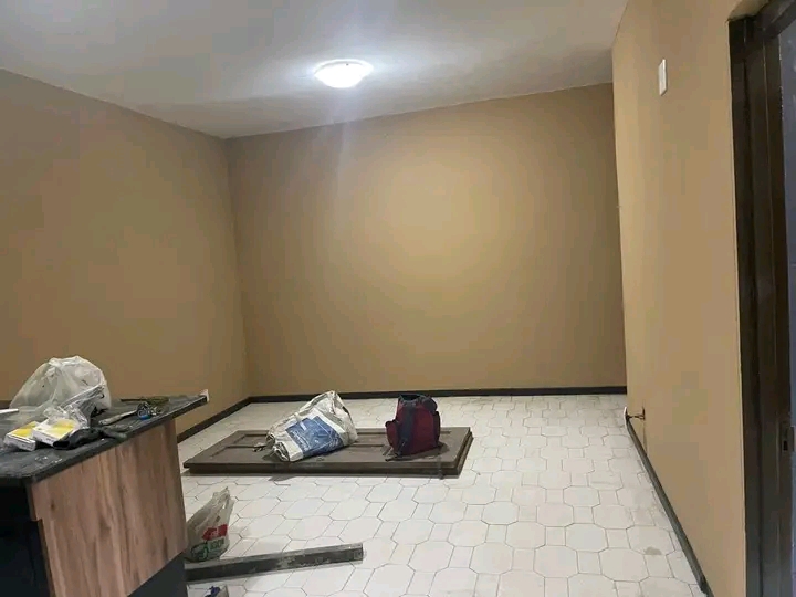 Newly renovated 1 bedroom for r3500.00 availa  in Bezuidenhout Valley