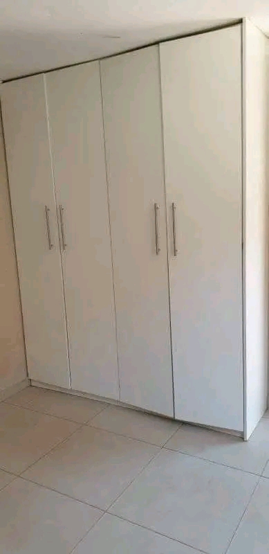 Room with outside toilet and shower and built  in Protea Glen