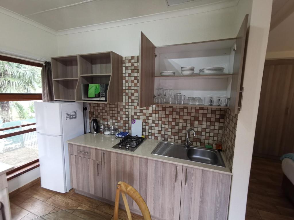 50 galena affordable luxury - short term self  in Roodepoort