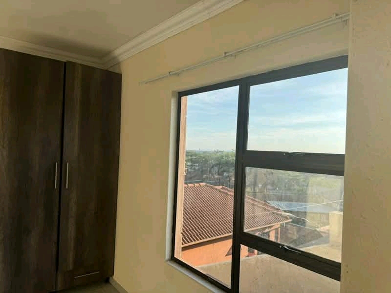 Bachelor room available in absa ext 36 for 1s  in Olievenhoutbosch