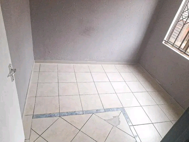 Home for rental (ext 16) - soweto 
3 bedroom  in Protea Glen