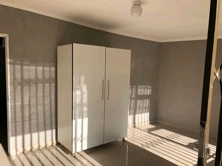 A beautiful 1 bedroom cottage with open plan   in Birchleigh