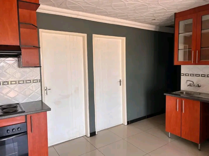 Spacious 2 bedrooms cottage coming with a ful  in Birch Acres