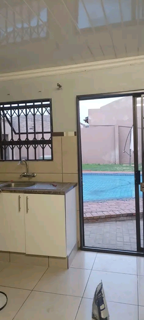 Neat & clean cottage available immediately 
  in Leondale