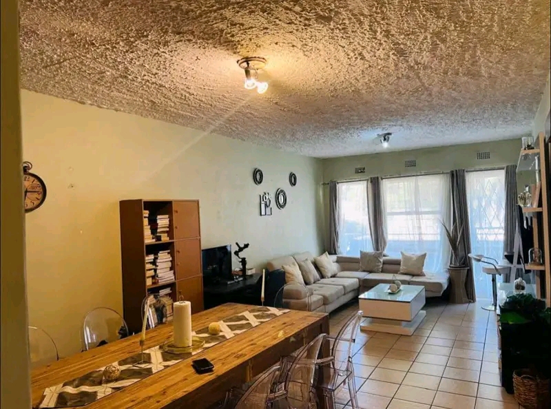 2 bedroom flat🏡available for rental in ce2  in Vanderbijlpark