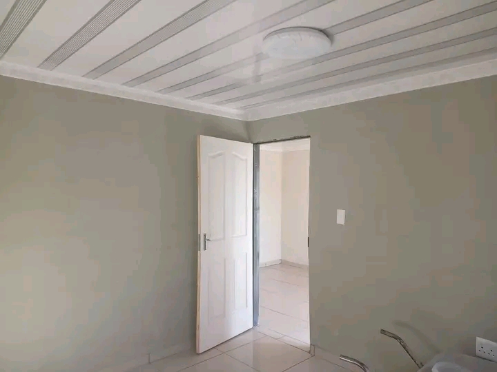 Ext 5 📌 
near cell c 
one bedroom cottag  in Ebony Park