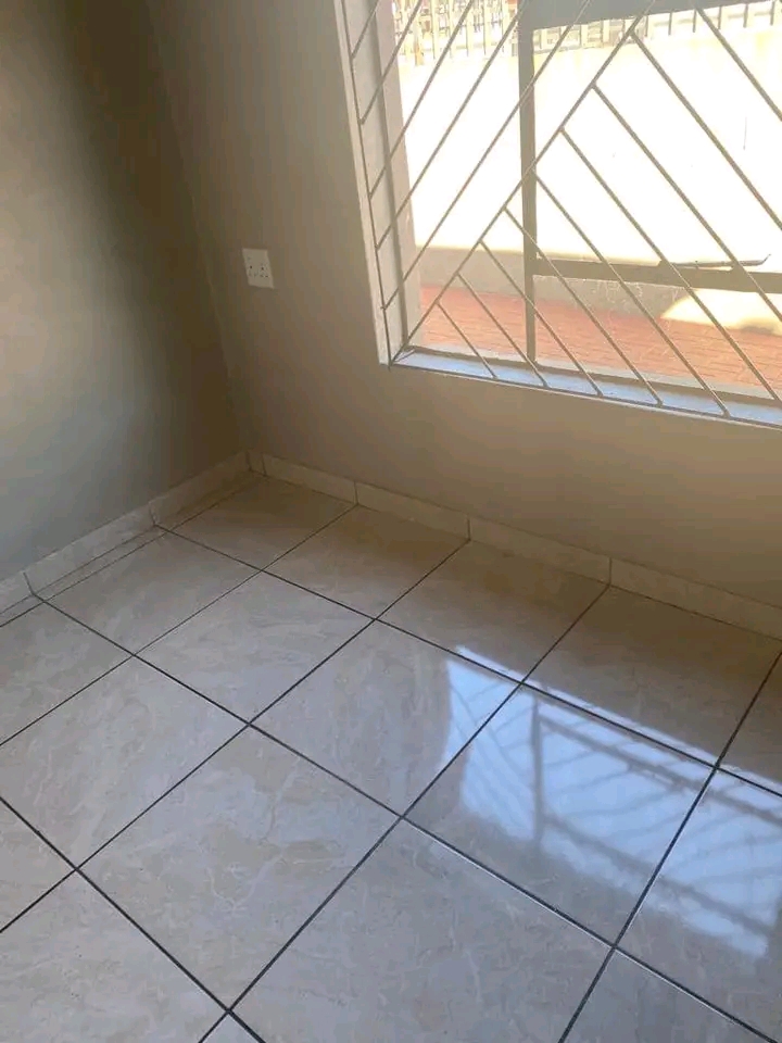 1 bedroom house immediately available in ext   in Birch Acres