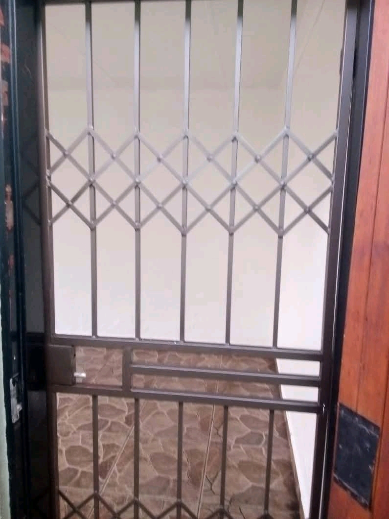 Secured garage room to rent  at dobsonville e  in Dobsonville