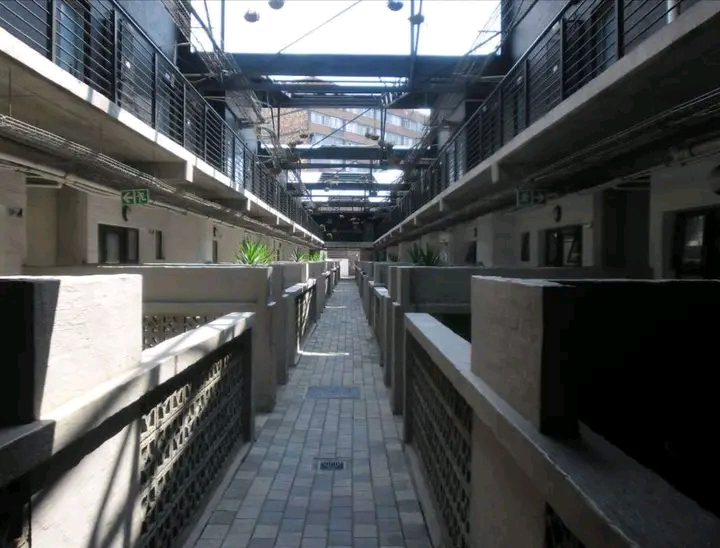 Maboneng furnished bachelor apartments availa  in Maboneng