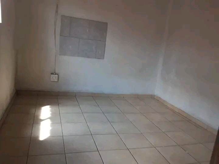 Room to rent ready to occupy next to freedom   in Freedom Park