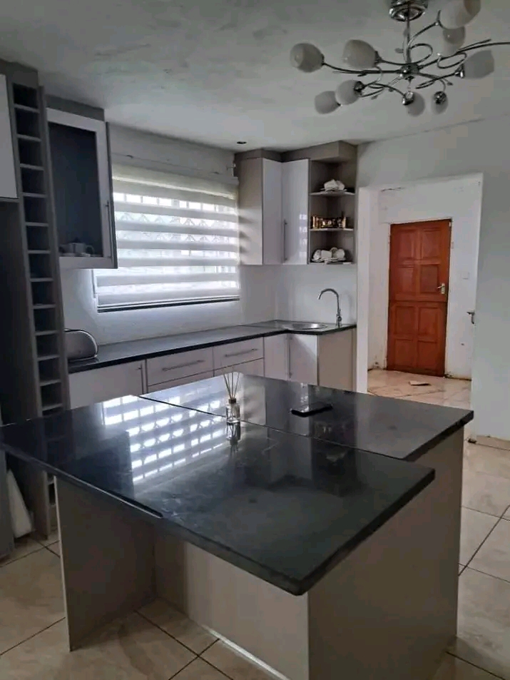 6 bedroom double storey to lease in ext 24 fo  in Protea Glen