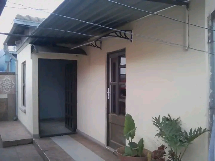 2 separate rooms available for rental in the   in Protea Glen