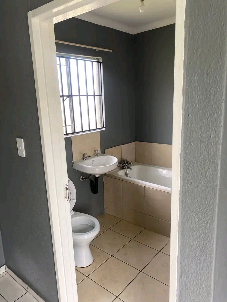 3 bedroom stand alone house available in ext   in Cosmo City