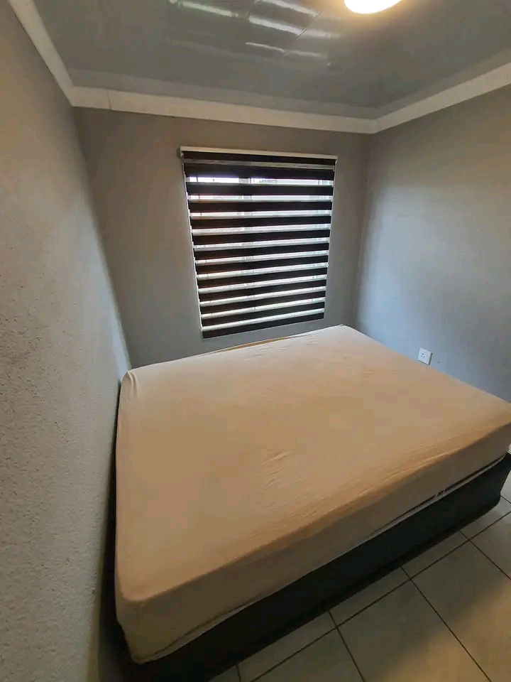 Stunning 3 bedroom house located in paradise,  in Vosloorus