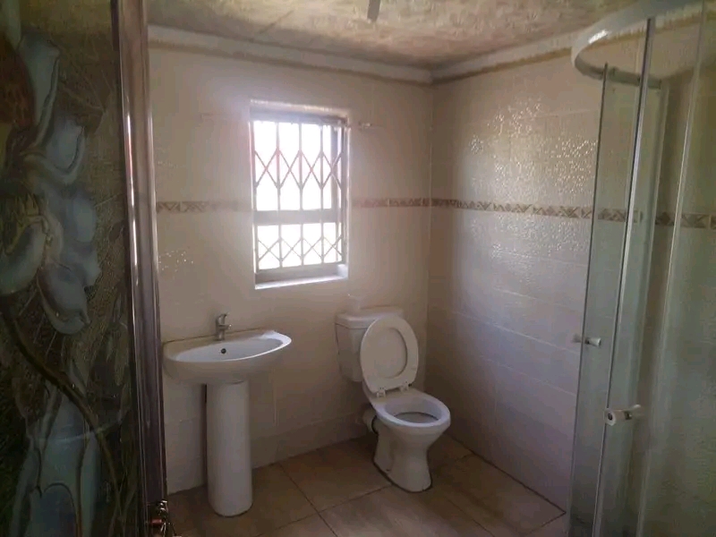 Property specifications
location ext 14

p  in Vosloorus