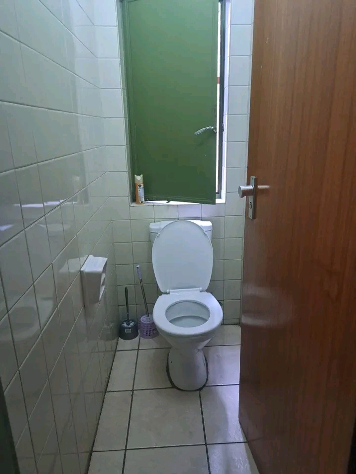 Room available 1feb  2900 including electrici  in Sunnyside
