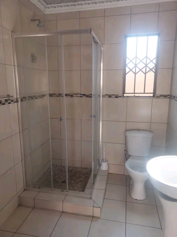 Room available immediately at ext 3, 4618 usi  in Protea Glen