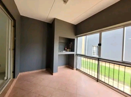 Ground floor 2bed 2bath apartment for rent cl  in Wilgeheuwel