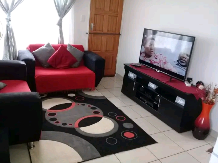 2 bedroom house available for rental in sowet  in Protea Glen