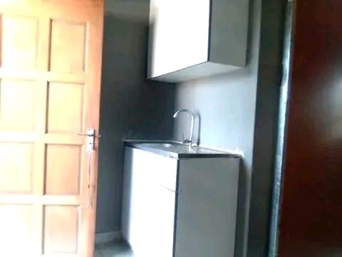 Cottage available in mabuya park water n elec  in Vosloorus