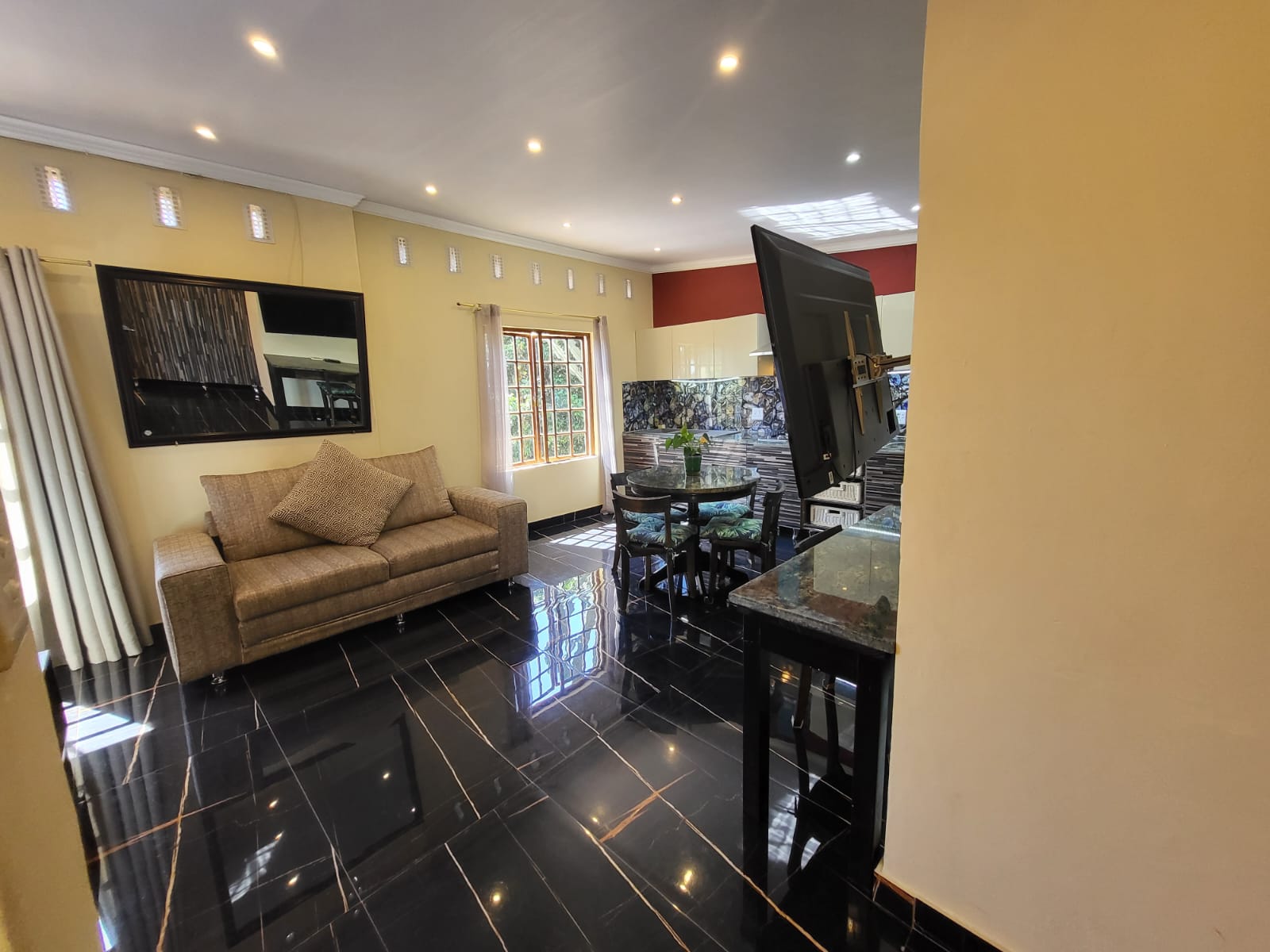 Gem of manor - short term self-catering accom  in Durban