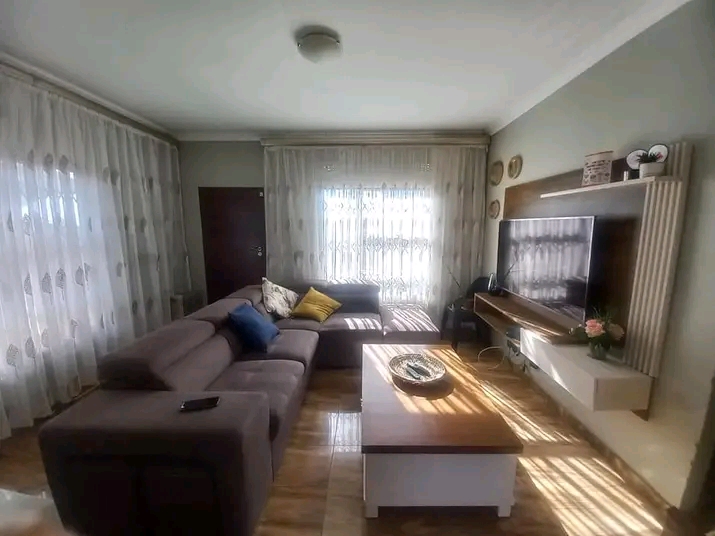 A very beautiful 2 bedroom house with a fully  in Soweto