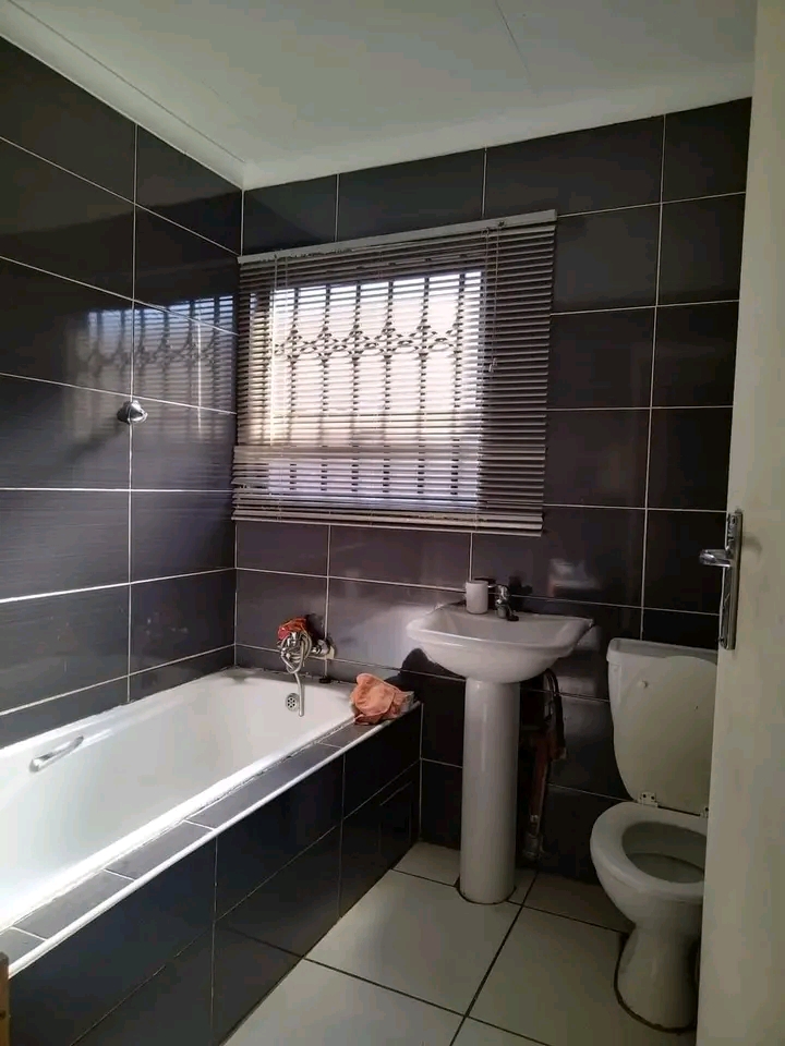 House available to rent immediately !!!📍   in Vosloorus
