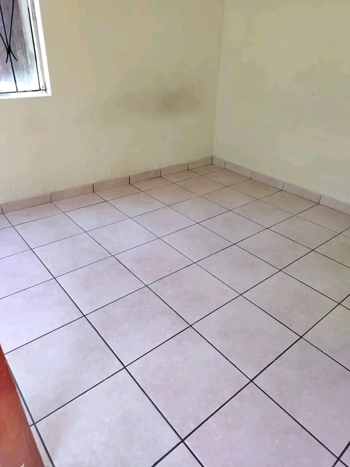 Rooms available in rabie ridge ex1 and ex2 fo  in Rabie ridge