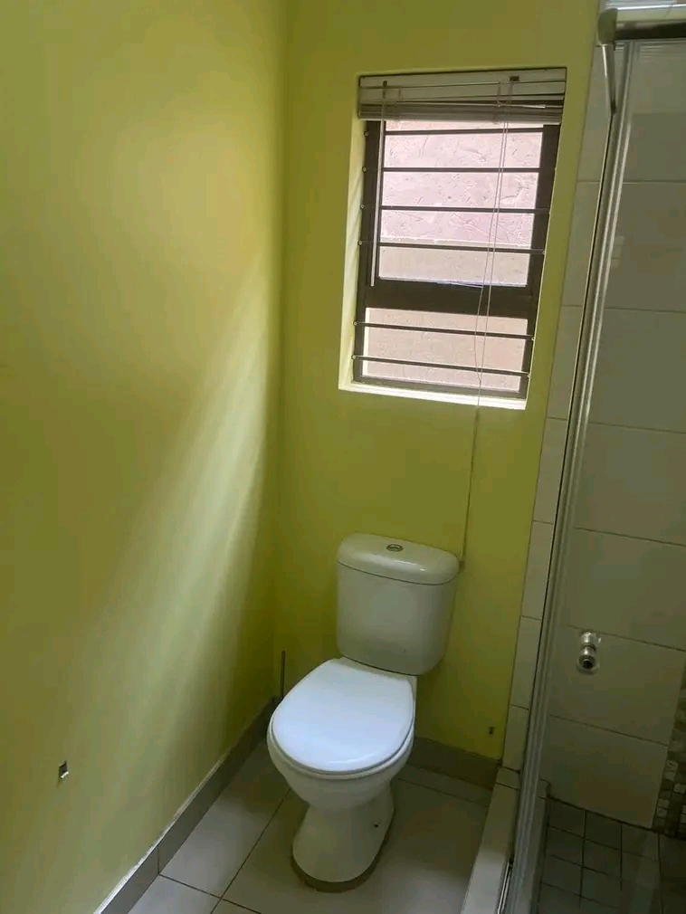 Bachelor available for rental r4200
all incl  in Cosmo City