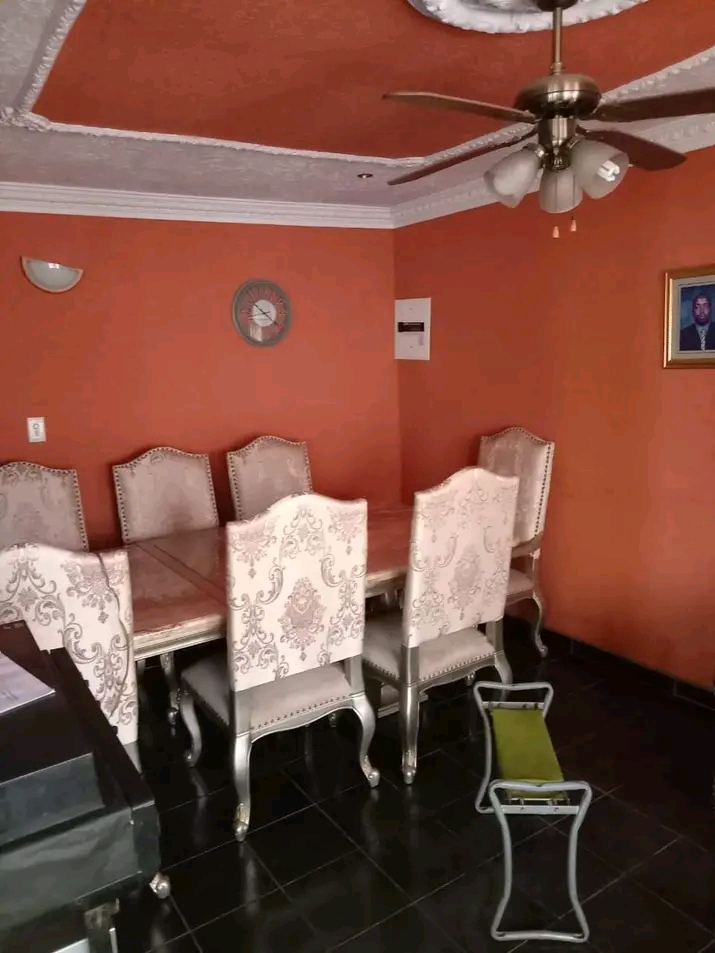Rental at soweto, three bedrooms, shower and   in Molestane
