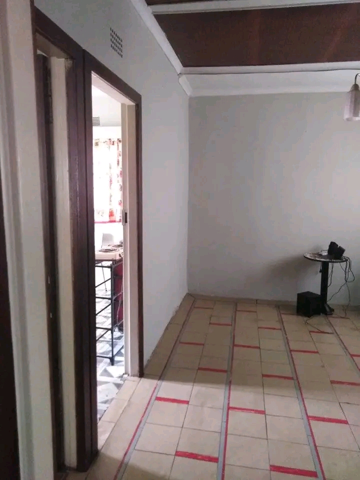 4 room house available at soweto naledi ext n  in Naledi