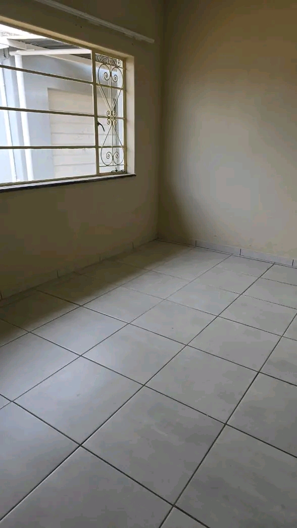 Room for rent
r2000 rent
ready for occupati  in Krugersdorp