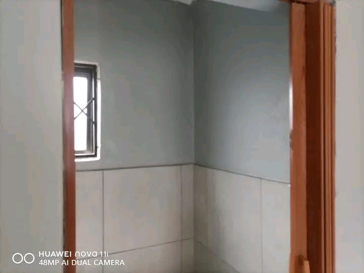 Room to rent (own shower and toilet)  ext 8 p  in Palm Ridge