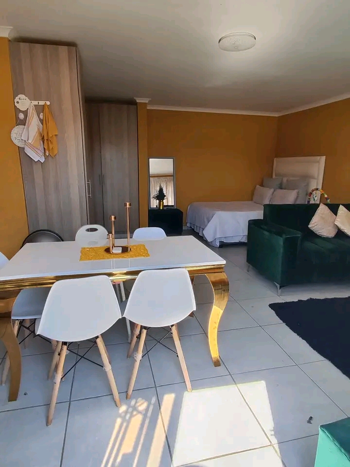 📍rental bachelor 
r3500 pm indluding wate  in Birch Acres