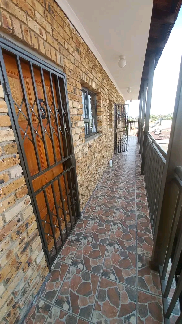 Spacious cottage available for rent in extent  in Cosmo City