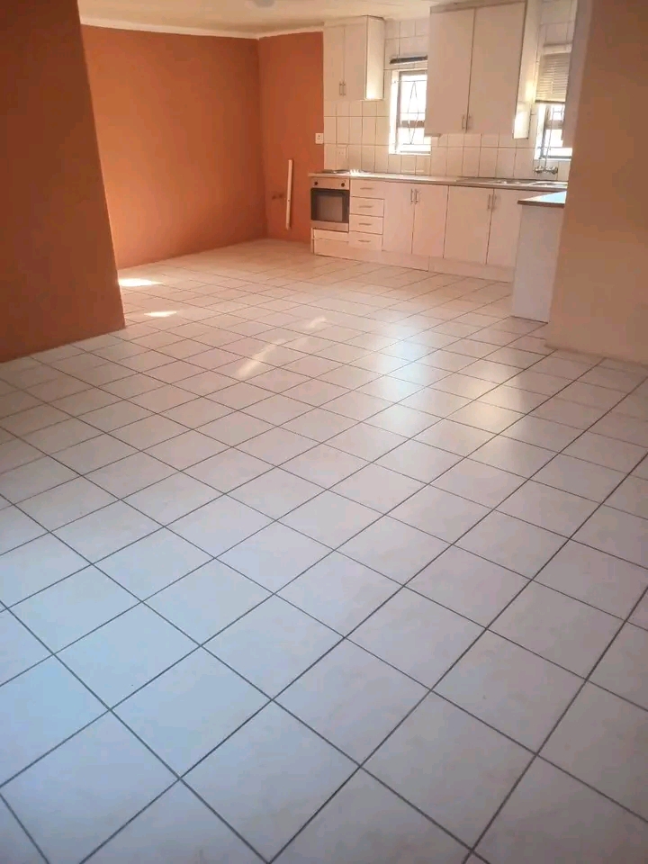 Spacious 2 bedroom cottage is available for r  in Old Birch Acres