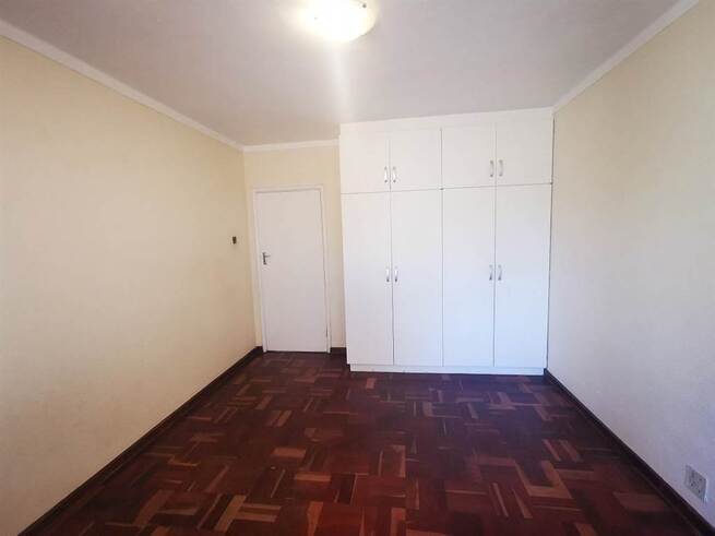  2-bed-apartment-in-kenilworth  
 
whatsapp  in Cape Town