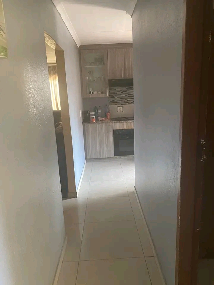 2 bedroom house available for rent. ext 6. r4  in Ebony Park