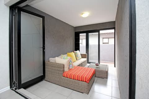 4 bedroom double storey house to rent in summ  in Centurion