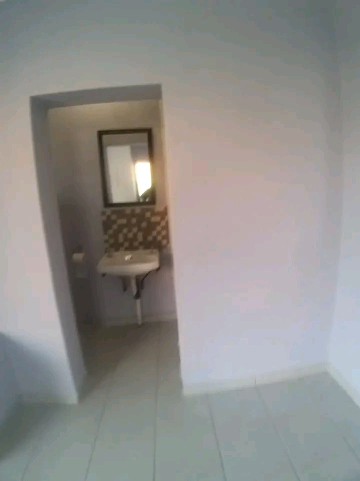 1 bedroom cottage  💯
*rent : 4500
*depos  in Birchleigh North