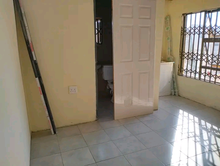 Rooms available to rent in ext 7b close to tr  in Orange Farm