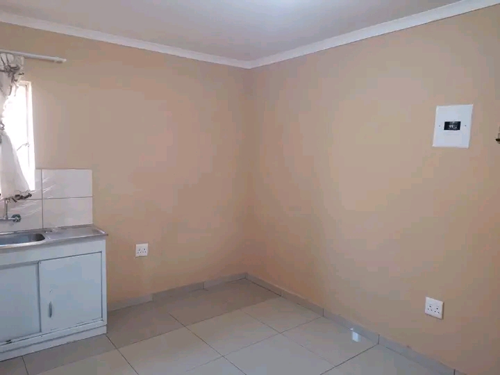Another 2 room cottage in ext 11 (ko tankeng)  in Protea Glen