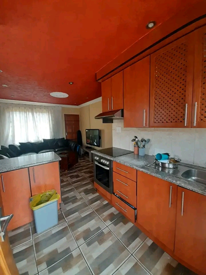 🏡house rental available🏡 availability:   in Windmill Park