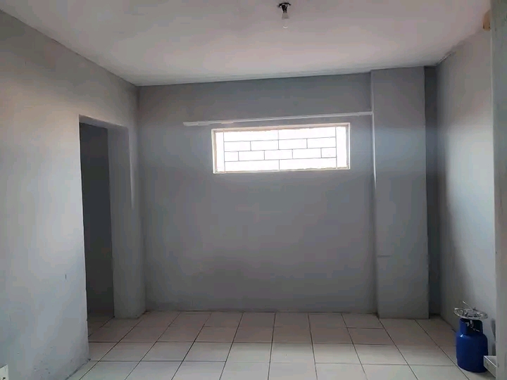 Rooms available month end july in ext 22. the  in Kaalfontein