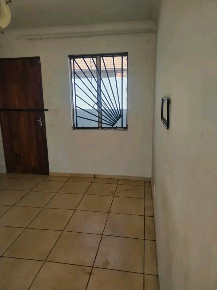 3 bedroom house available for rental at ext 2  in Protea Glen