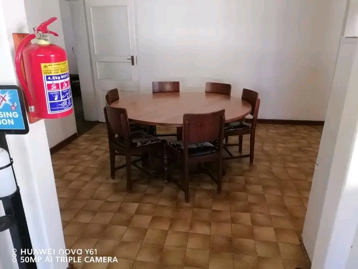 Small outside room for one person 
rent r190  in Jeppestown