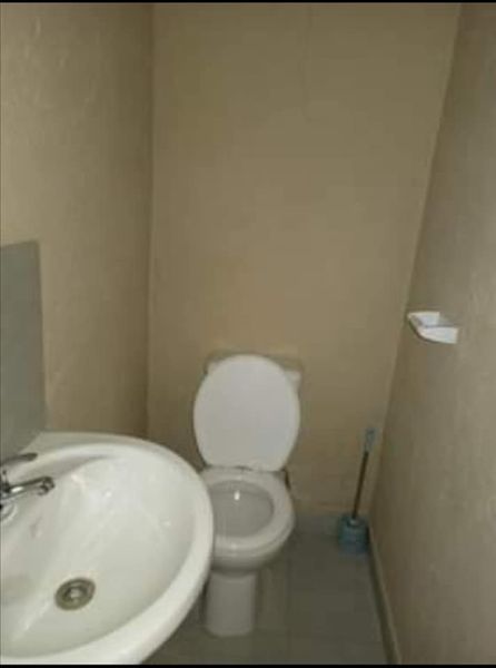 Spacious bachelor room to rent allendale view  in Kaalfontein